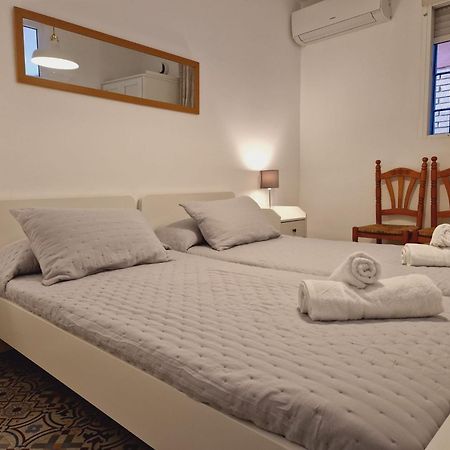 Apartment On The Beach Malaga Bagian luar foto