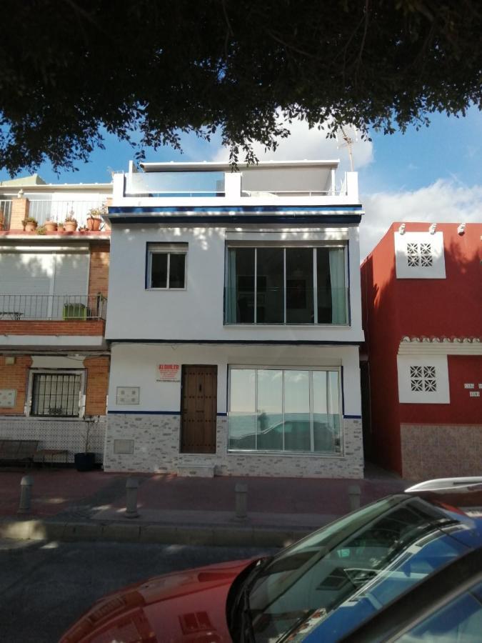 Apartment On The Beach Malaga Bagian luar foto